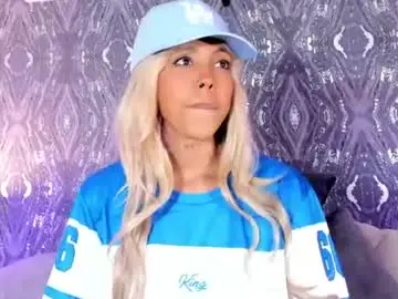 Chaturbate Live Sex Cam of scarlettbrandt_