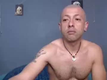 Chaturbate Live Sex of _bonnie__and_clyde