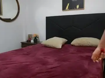 Chaturbate Live Sex Cam of adelllee