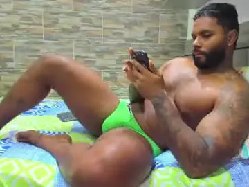 Chaturbate Private Sex Chat of angelo_evans33