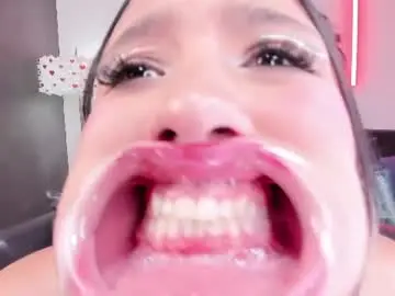Chaturbate Live Sex Cam of miss_danika