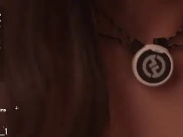 Chaturbate Live Sex Cam of lau__1