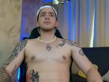 Chaturbate Nude Webcam of ronny_colton