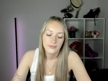 Chaturbate Live Sex of evelynblond