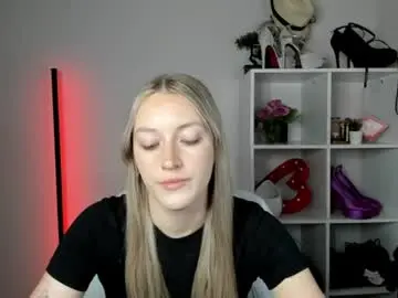 Chaturbate Sex Cam of evelynblond
