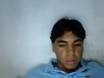 Chaturbate Live Sex Cam of yeionee