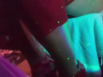 Chaturbate Live Sex Cam of yelladaniella