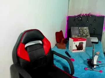 Chaturbate Best live sex cam show of cataleyahot_132