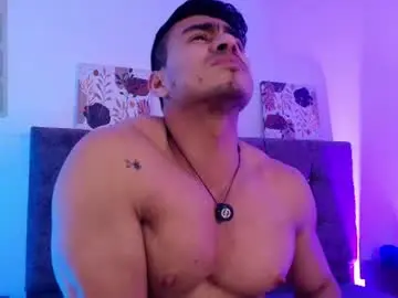 Chaturbate Watch Live Sex Cams of chris_clarck