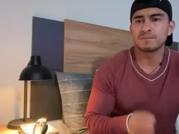 Chaturbate Best live sex cam show of chris_clarck