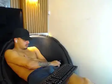 Chaturbate Watch Live Sex Cams of bastian_fox_