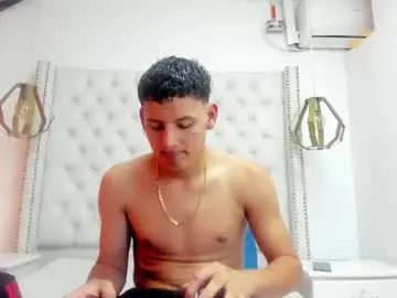 Chaturbate Best live sex cam show of carl_west2