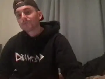 Chaturbate Live Sex Cam of natetheexplorer