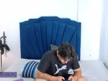 Chaturbate Watch Live Sex Cams of roxyandaron2