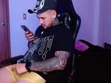 Chaturbate Best live sex cam show of lliamm_2