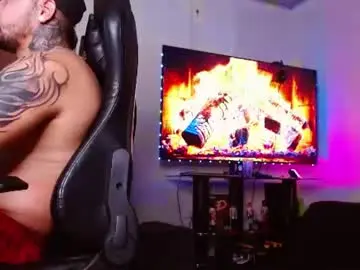 Chaturbate Nude Webcam of lliamm_2