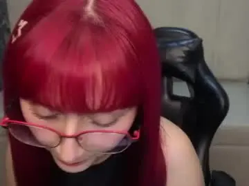 Chaturbate Nude Webcam of queen_red_v