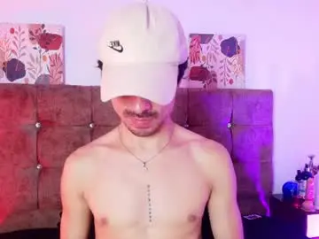 Chaturbate Live Sex of ethan_briggs