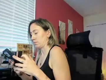 Chaturbate Live Sex Cam of goddesstkelly