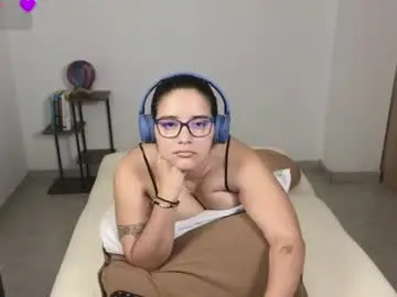 Chaturbate Live Porn of moonwoman_