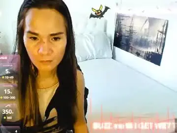 Chaturbate Live Sex Cam of xqueenyasiandomcumx