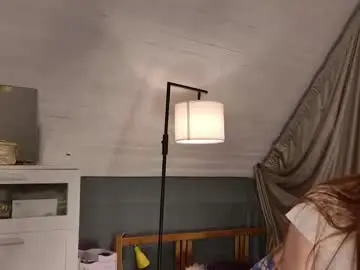 Chaturbate Live Sex Cam of linavira