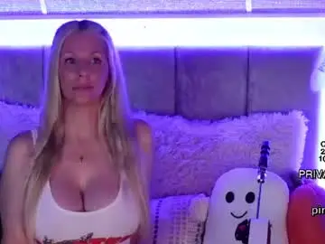 Chaturbate Best live sex cam show of miamilfs