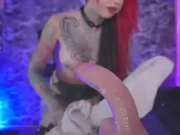 Chaturbate Live Porn of darkly_waxx
