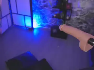 Chaturbate Live Sex Cam of darkly_waxx