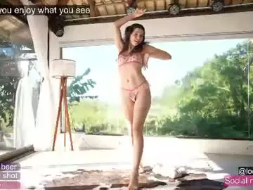 Chaturbate Live Sex Cam of loollypop24