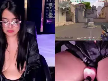 Chaturbate Live Sex Cam of luciareid