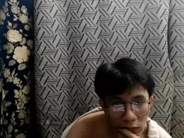 Chaturbate Sex Cam of petiteasian_boy
