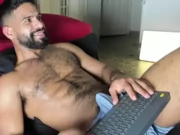 Chaturbate Live Sex Cam of sweatyhairypig1