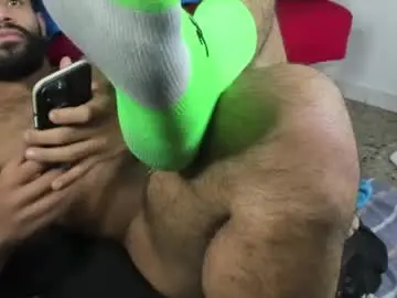 Chaturbate Live Sex Cam of sweatyhairypig1