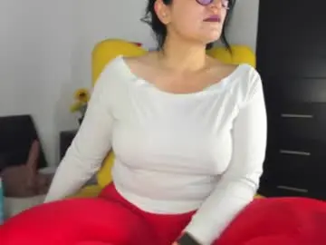 Chaturbate Adult Video Chat of adriana71