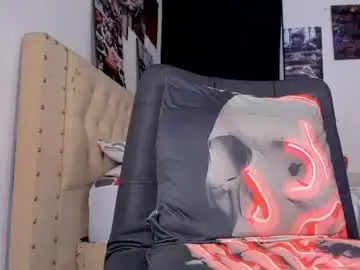 Chaturbate Free Porn Cam of dante_cooper_0