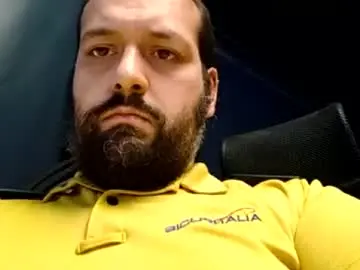 Chaturbate Live Sex of italianbigboy932