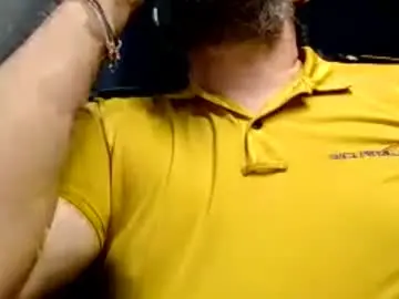 Chaturbate Live Sex of italianbigboy932