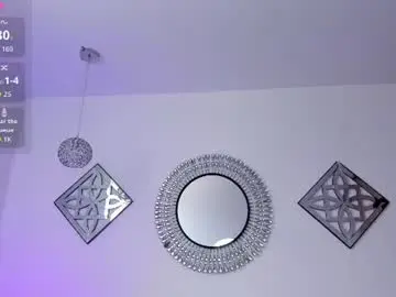Chaturbate Live Sex Cam of raven_reyes7