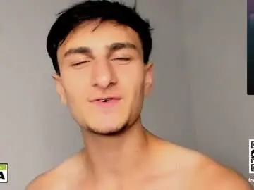 Chaturbate Live Sex of 19_david_19