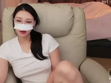 Chaturbate Live Sex Cam of kor_cat