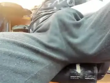Chaturbate Free Porn Cam of titanglow