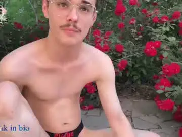 Chaturbate Live Porn of herman_gross