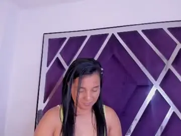 Chaturbate Live Sex Cam of mayaluxe52