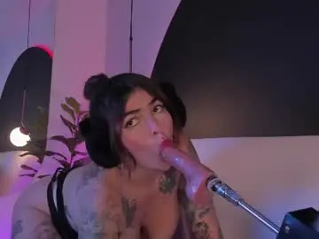 Chaturbate Watch Live Sex Cams of scarlett_queen33
