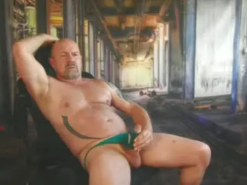 Chaturbate Free Porn Cam of chattomanlyguy