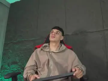 Chaturbate Live Sex of joseph__boy