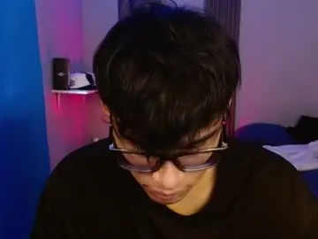 Chaturbate Nude Webcam of mr_yisuz