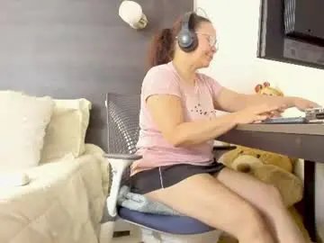 Chaturbate Best live sex cam show of nathalyrae41