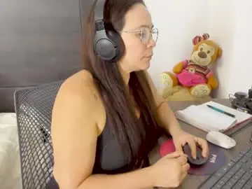 Chaturbate Live Porn of nathalyrae41
